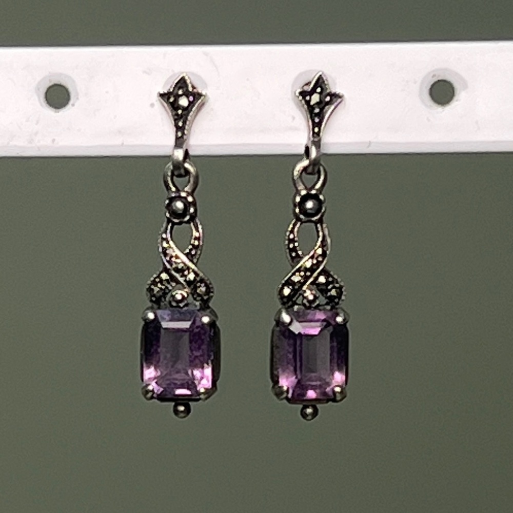 Elegant Vintage Sterling Silver and Amethyst Drop Earrings